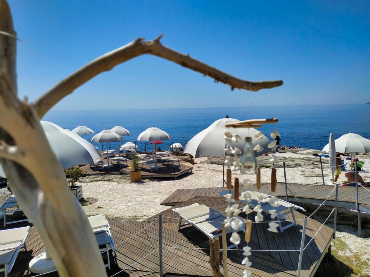 Marina Di Andrano - Alisso, Casa Vista Mare Con Parcheggio Privato E Wifi Villa Exterior foto